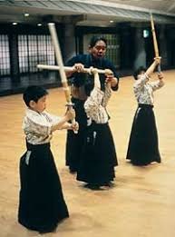 🚨 奥雷利安·楚阿梅尼再吃一张黄牌就将面临西甲停赛。🟨 来源：Madrid Zone🚨 奥雷利安·楚阿梅尼再吃一张黄牌就将面临西甲停赛。🟨 来源：Madrid Zone