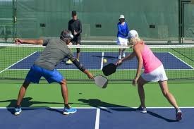 山东泰山队启程前往梅州，大约今晚20：00抵达下榻酒店